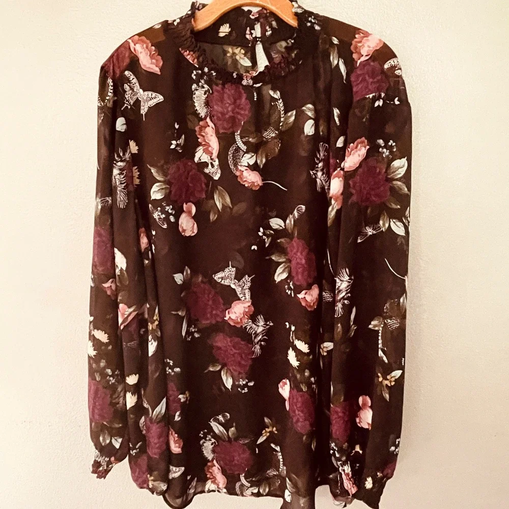 Torrid Chiffon Smocked‎ Neck Sheer Top Floral, Skulls, Birds, Snakes Sz 4X